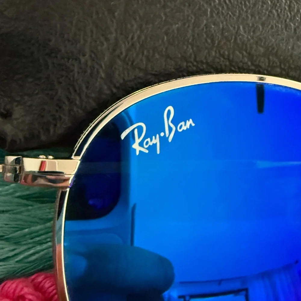 Ray-Ban Silver Frame Sunglasses - Picture 2 of 8